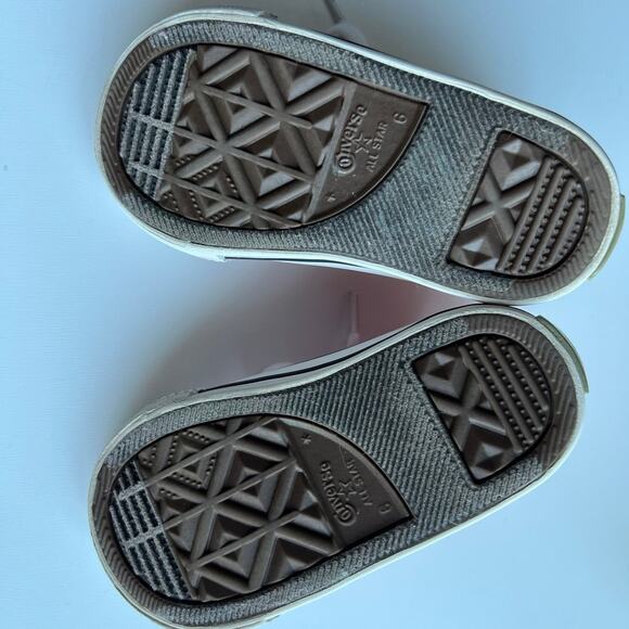 Converse - Picture 4 of 7